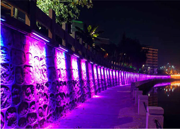den-thanh-chieu-philips-bcp384-rgb