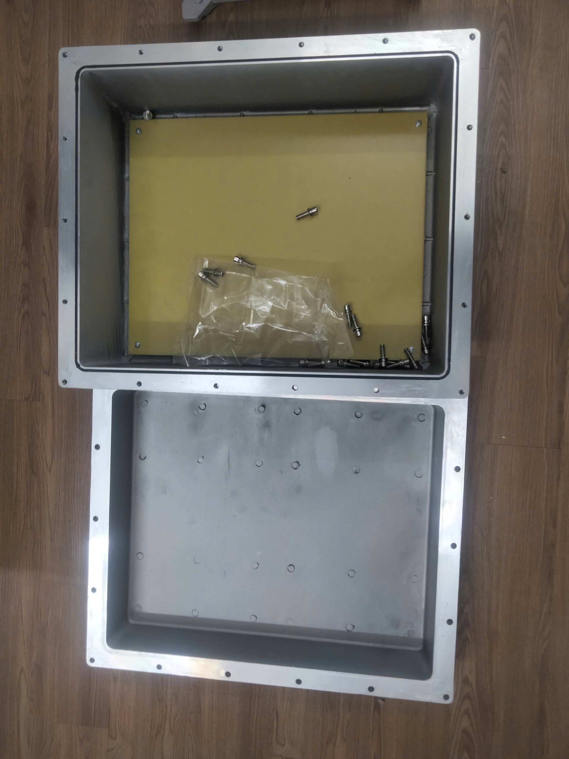 TỦ ĐIỆN CHỐNG CHÁY NỔ BJX51 600x500x200MM