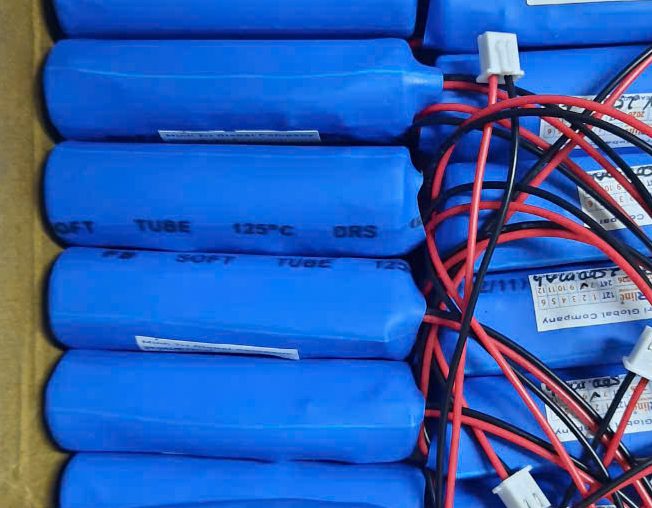 Pin Li-ion 3.7V/4500mAh