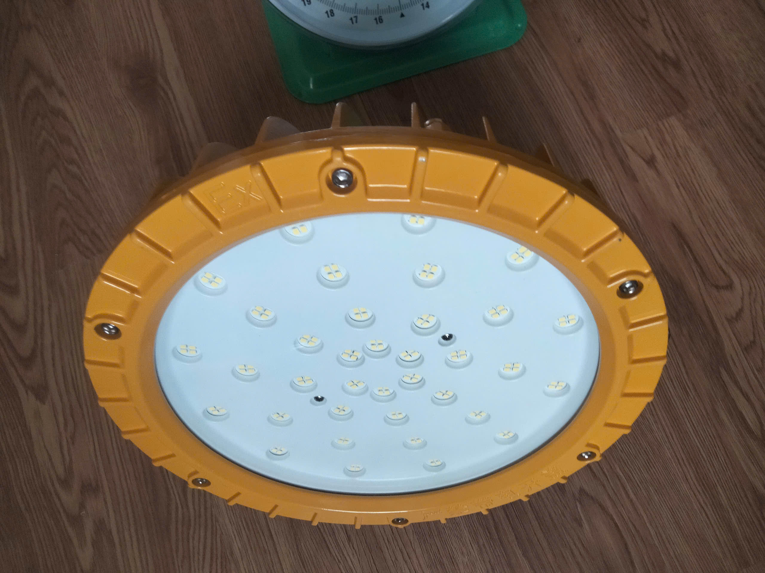 ĐÈN LED NHÀ XƯỞNG CHỐNG CHÁY NỔ BAT95G-100W