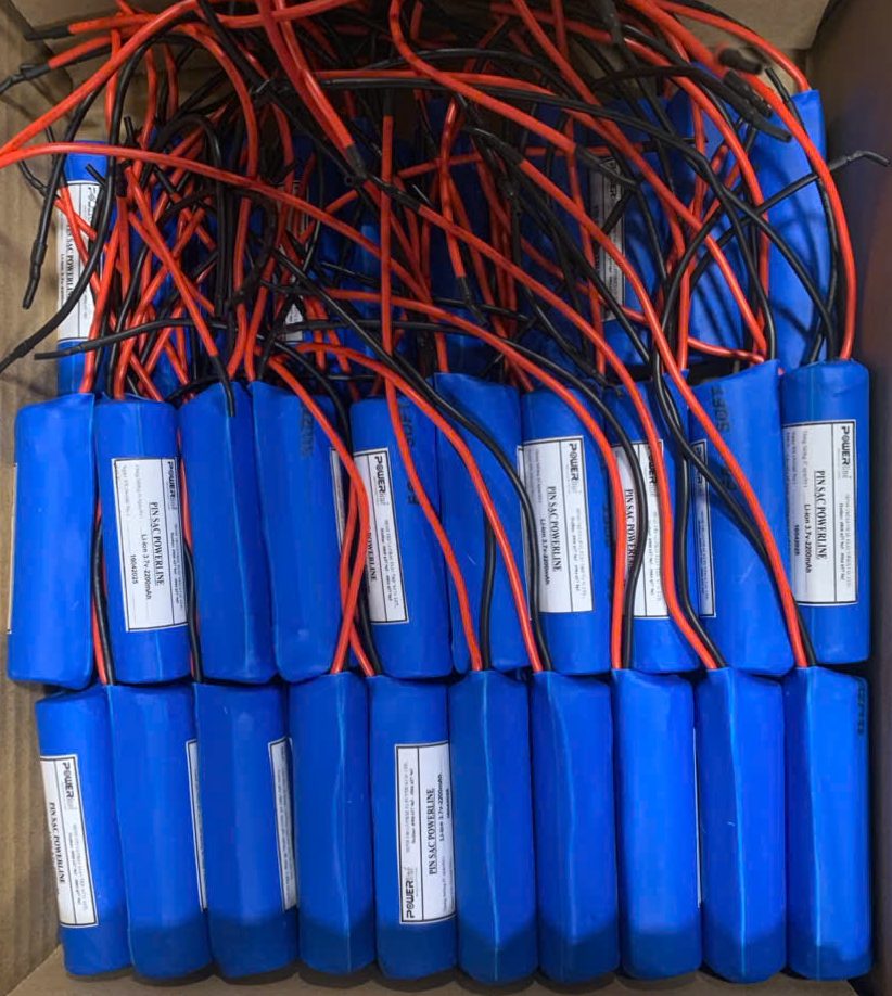 Pin Li-ion 3.7V/2200mAh