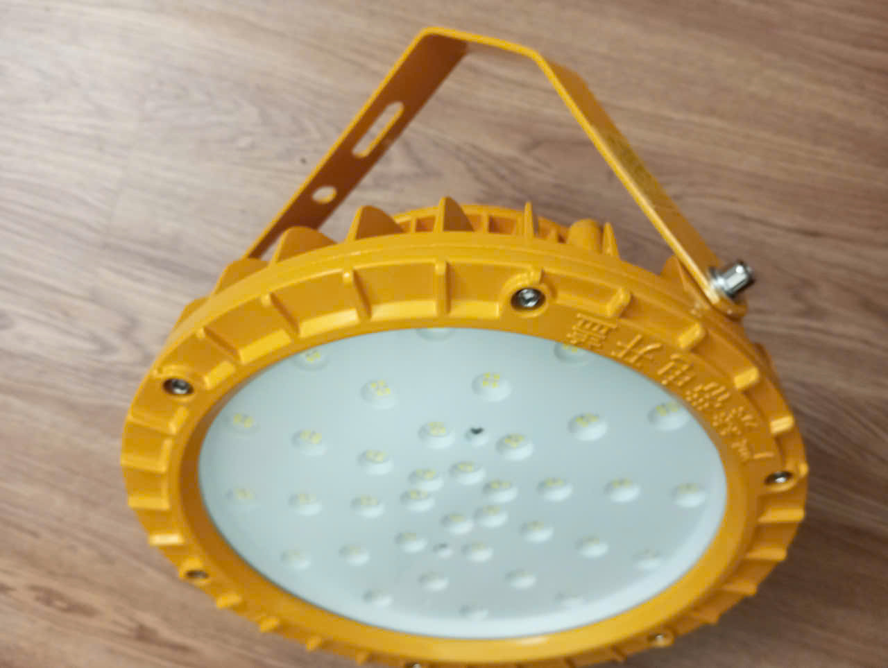 ĐÈN LED NHÀ XƯỞNG CHỐNG CHÁY NỔ BAT95G-200W